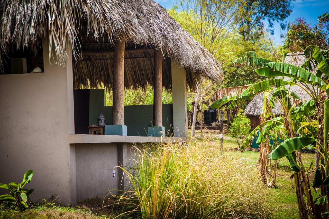 Coco Loco Eco-Resort Gemastepe 外观 照片